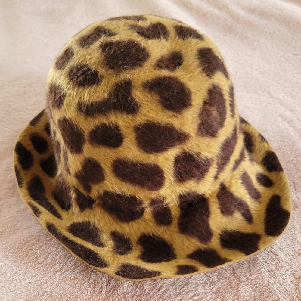 Vintage 1950's Beaver Felt Giraffe Print Hat by Georgette - Picture 1 of 14